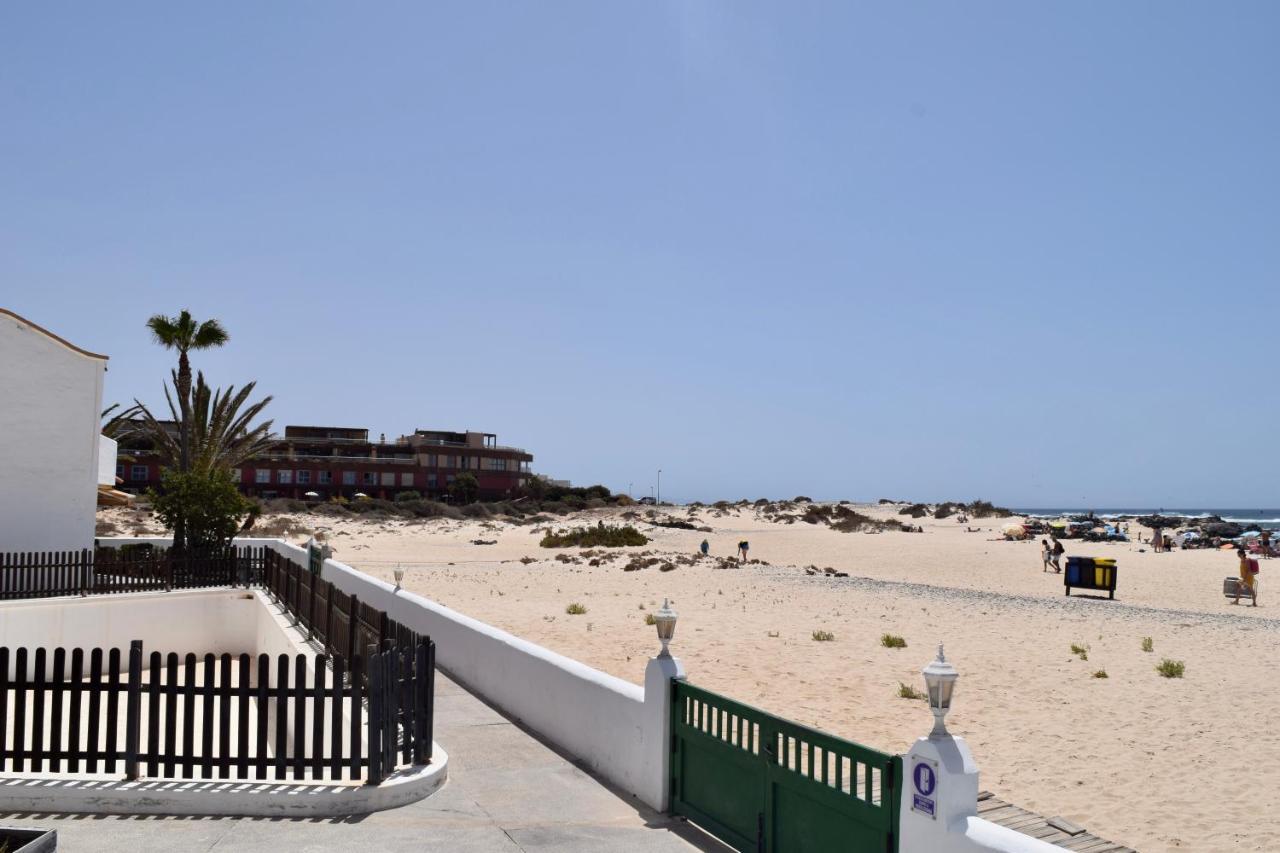 Appartamento Beachfront Bungalow Cotillo Lagos Esterno foto